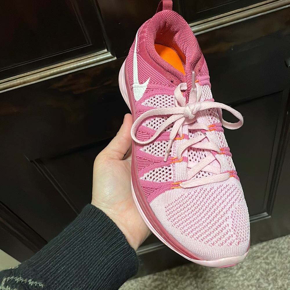 Nikes barely worn. Size 9.